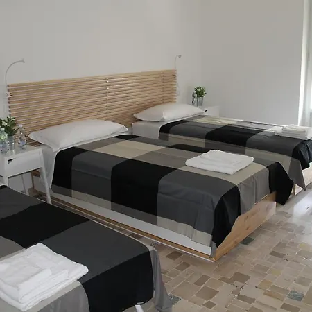 Stephenson Apartment *