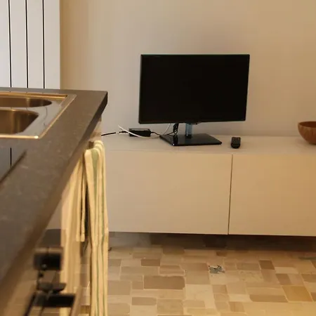 Stephenson Apartment *