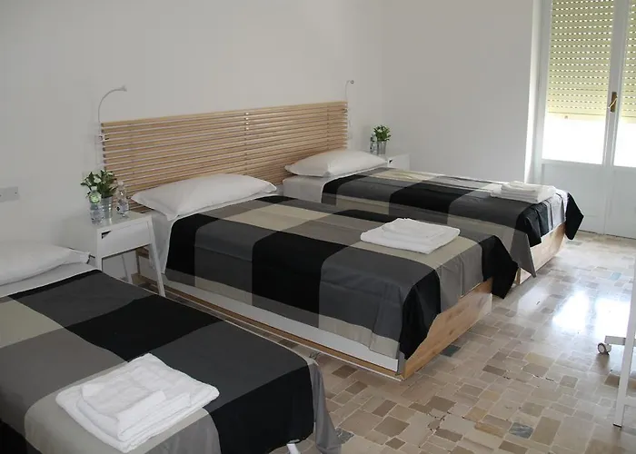 Stephenson Apartment *